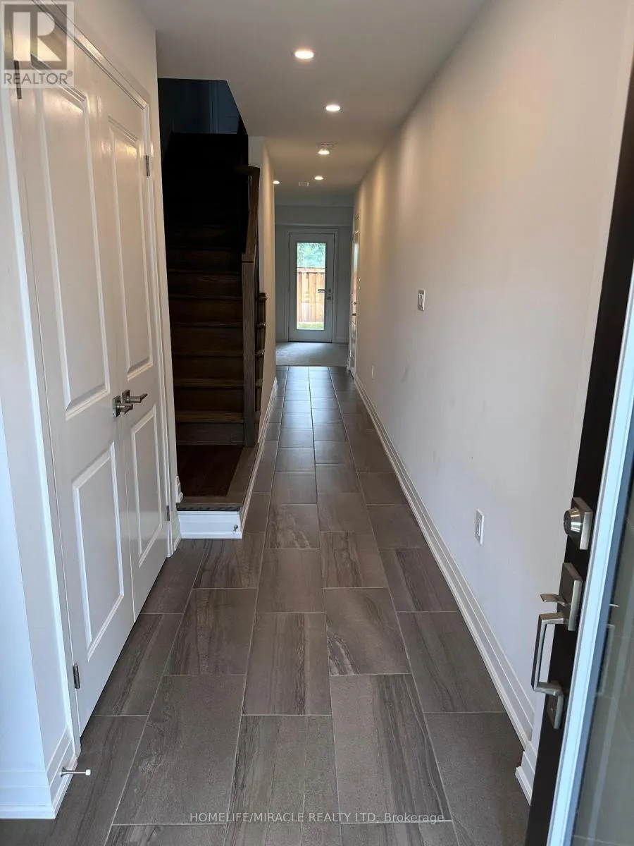 9 BRIAR COURT