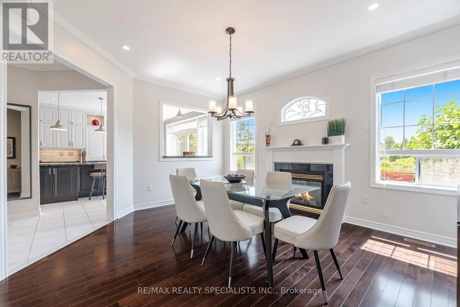 74 ROBARTS DRIVE