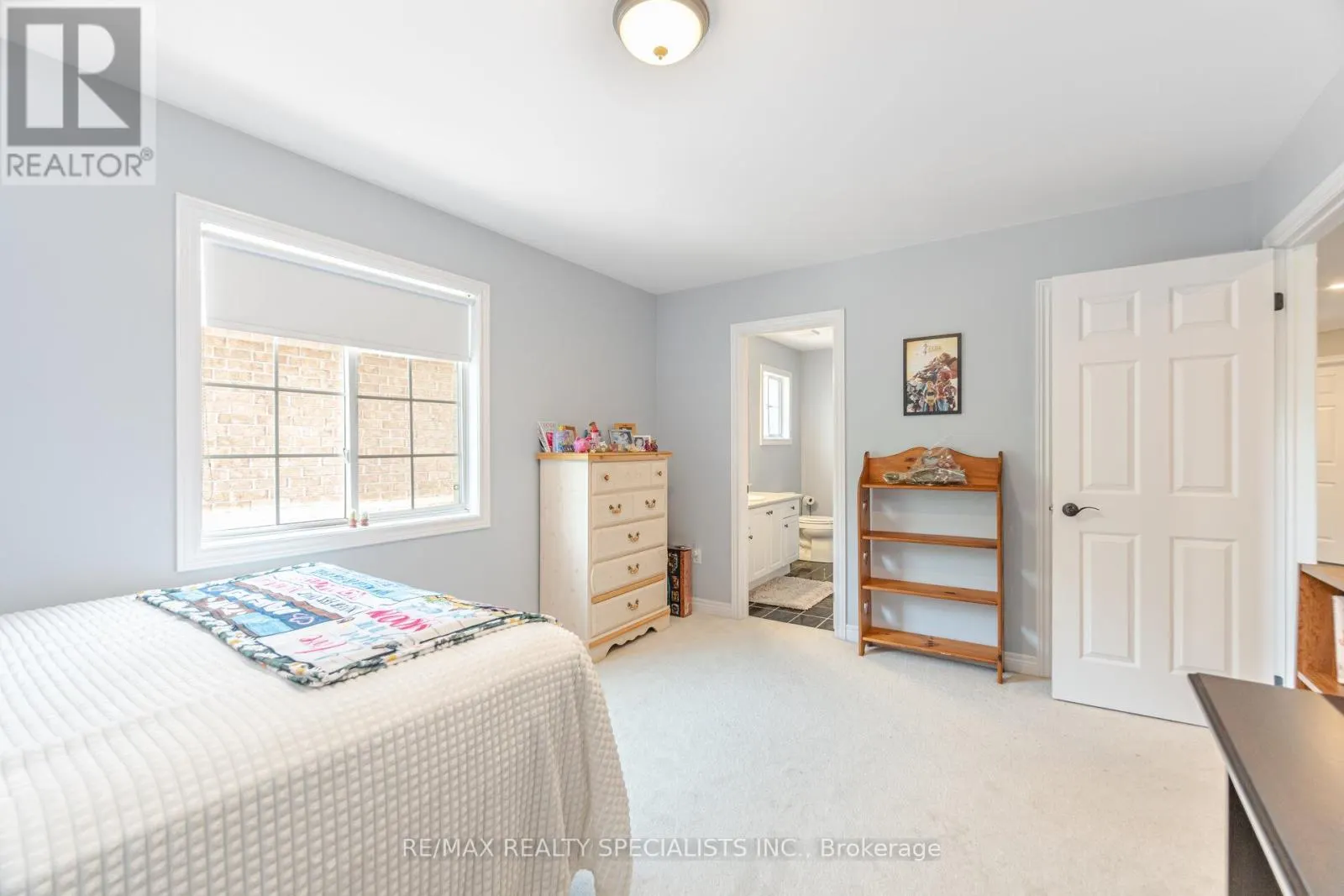 74 ROBARTS DRIVE