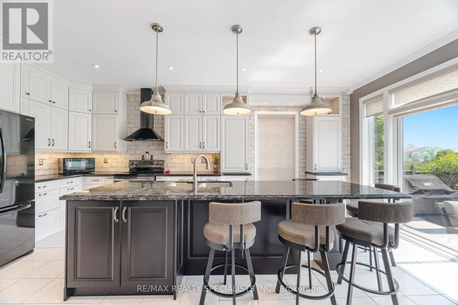 74 ROBARTS DRIVE