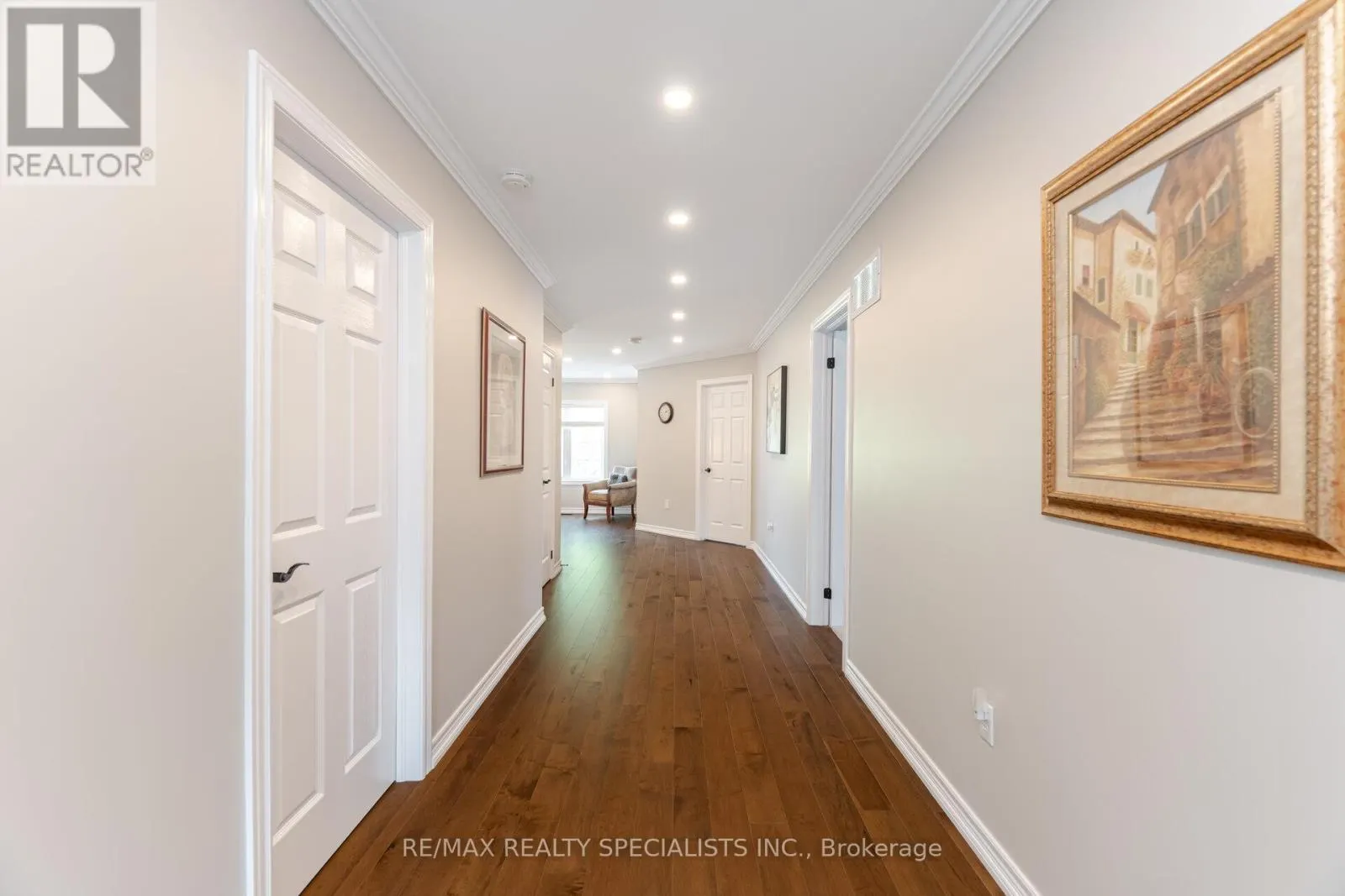 74 ROBARTS DRIVE