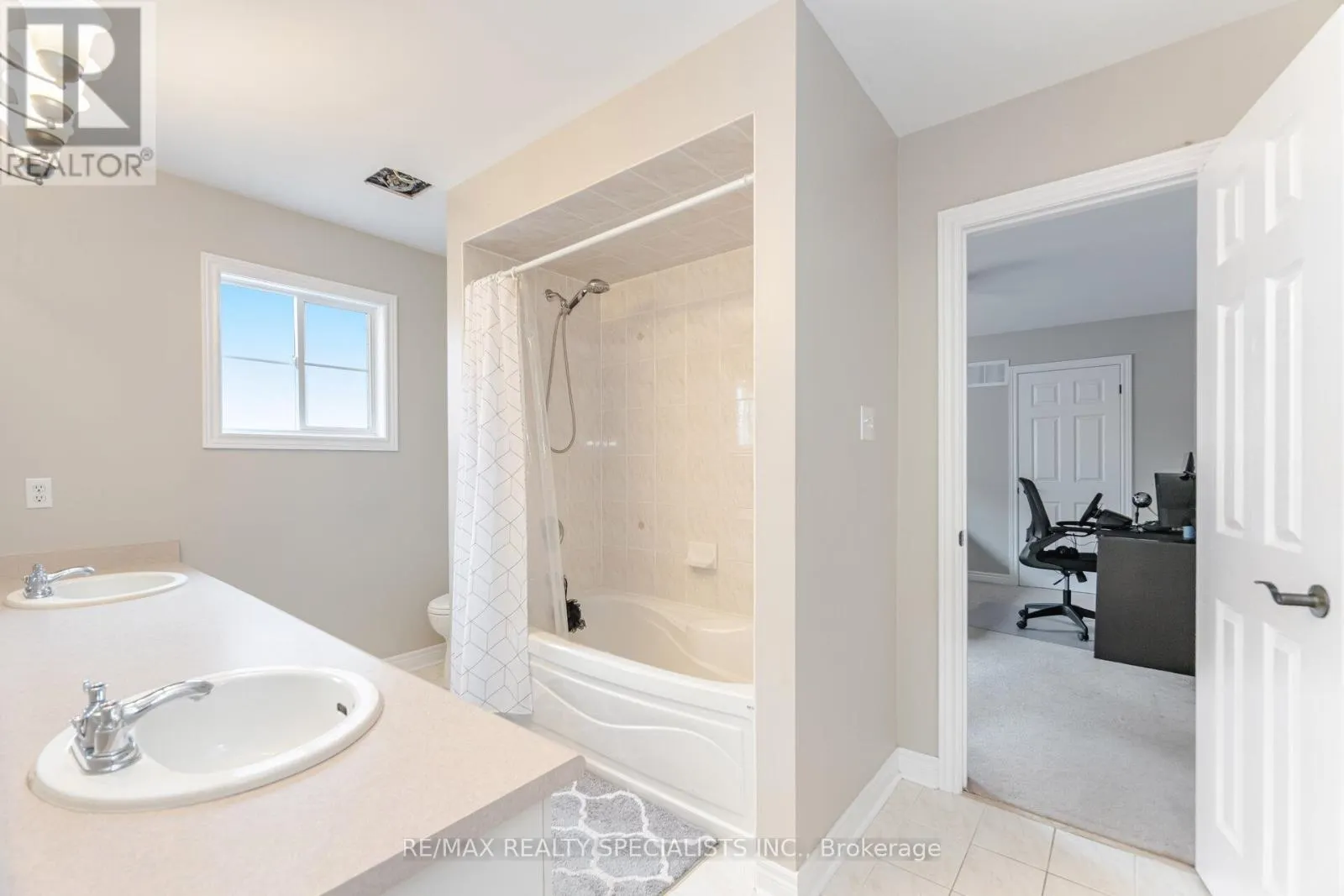 74 ROBARTS DRIVE
