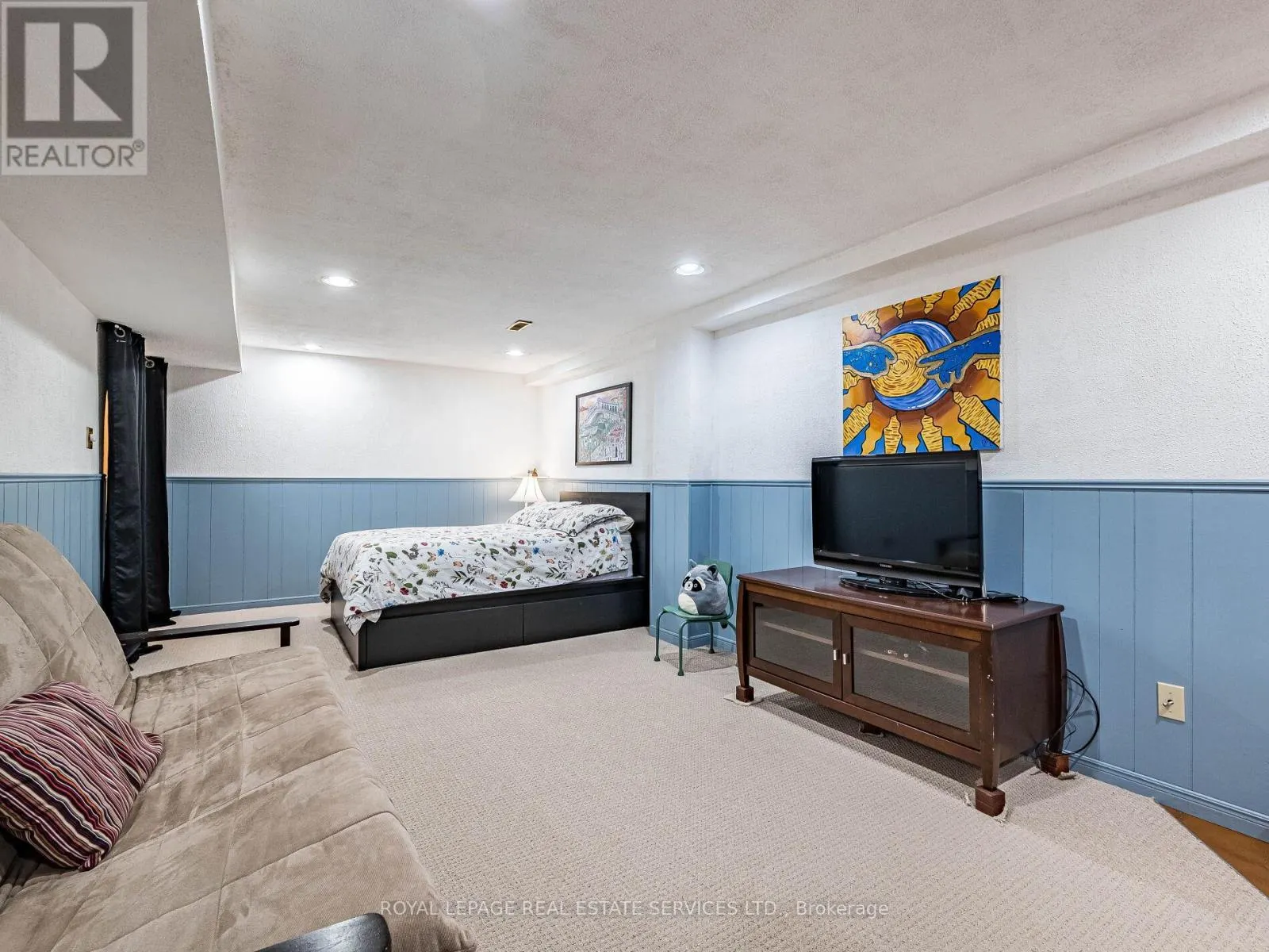 77 MARTINDALE CRESCENT