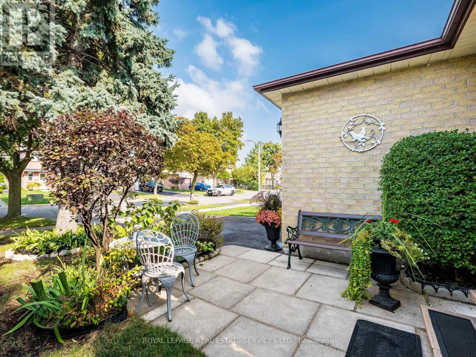 77 MARTINDALE CRESCENT