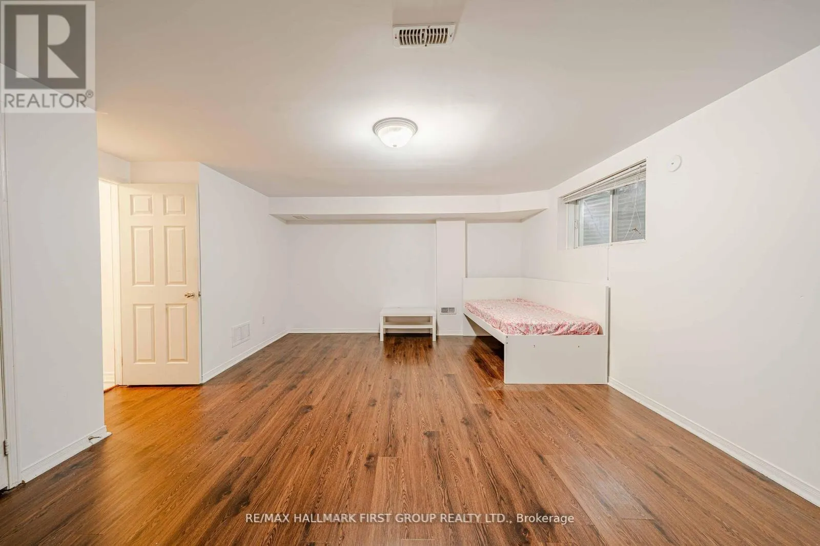 19 KIDD TERRACE