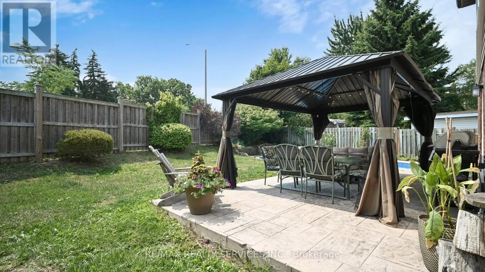 14 MYNA COURT