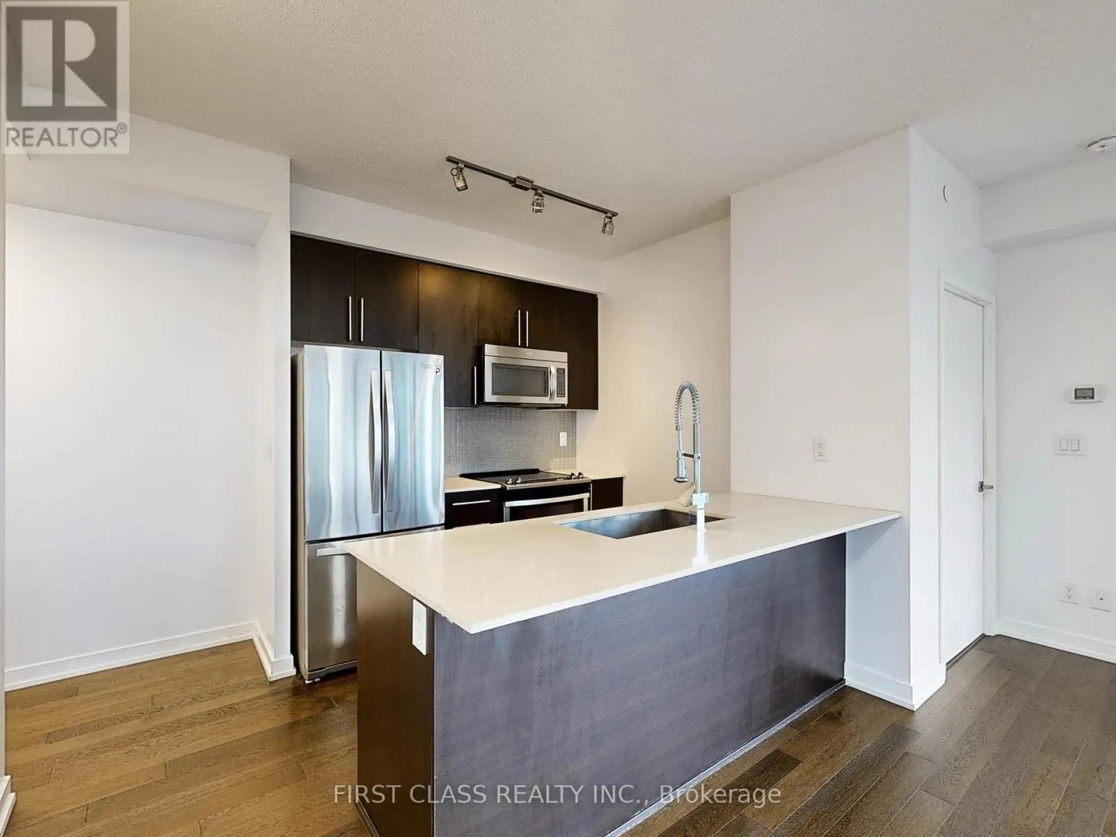 1802 - 4011 BRICKSTONE MEWS