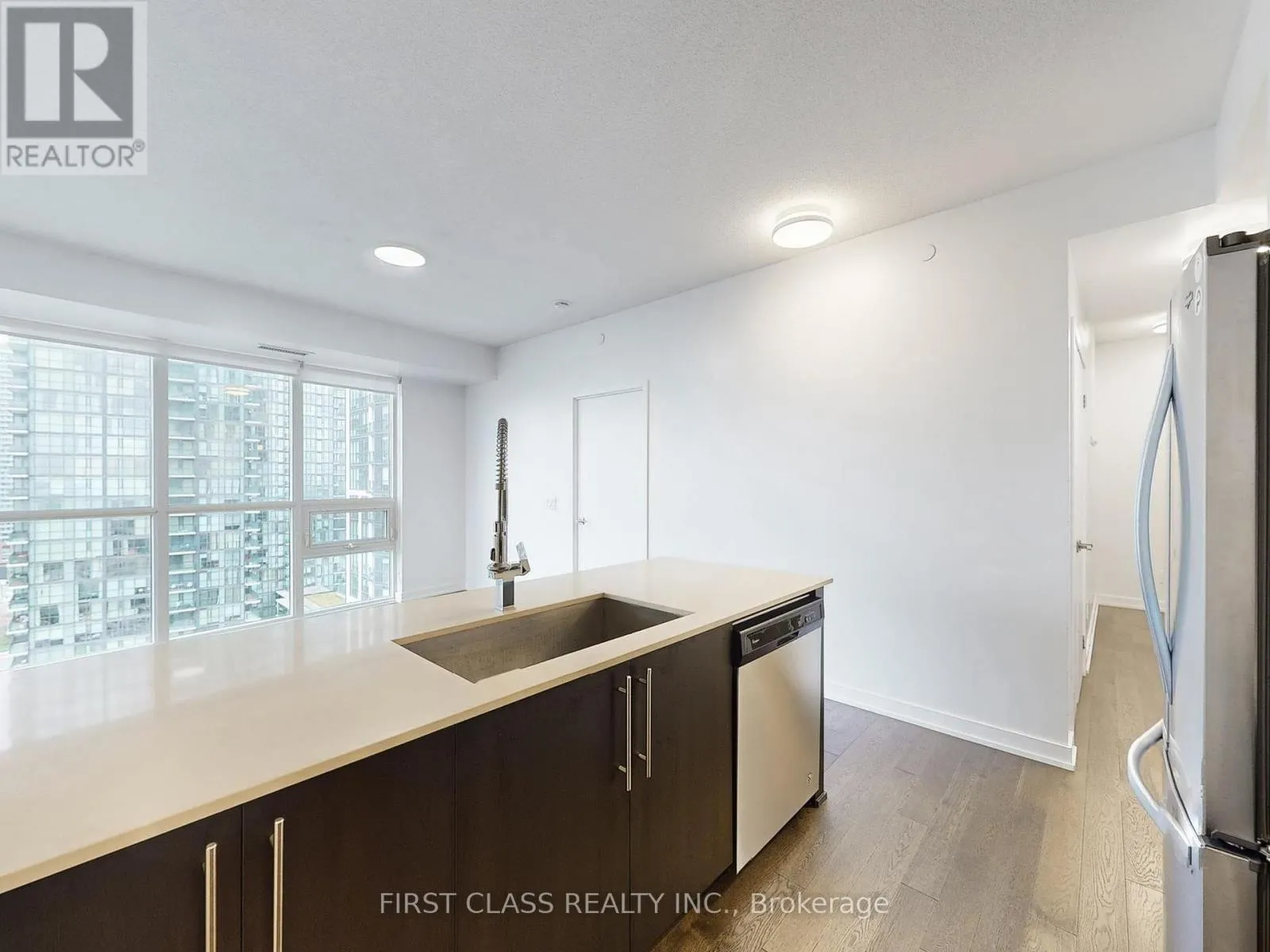 1802 - 4011 BRICKSTONE MEWS