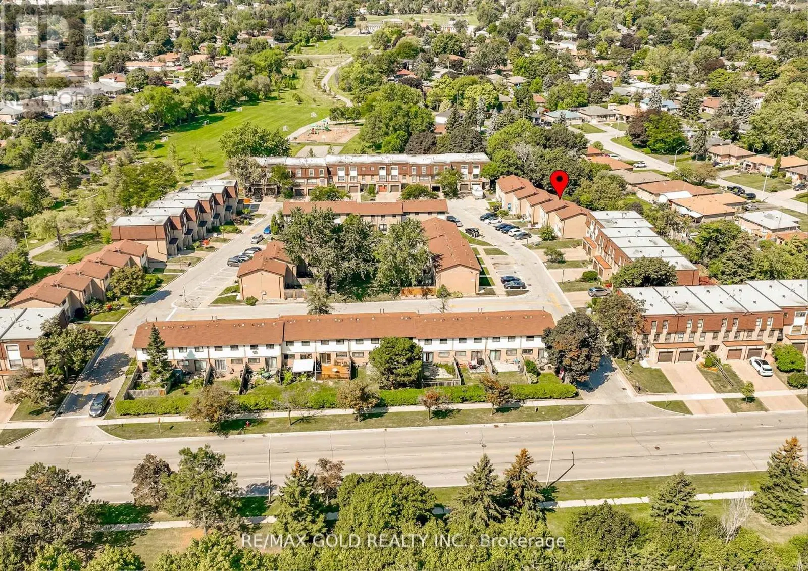 61 - 46 DEARBOURNE BOULEVARD