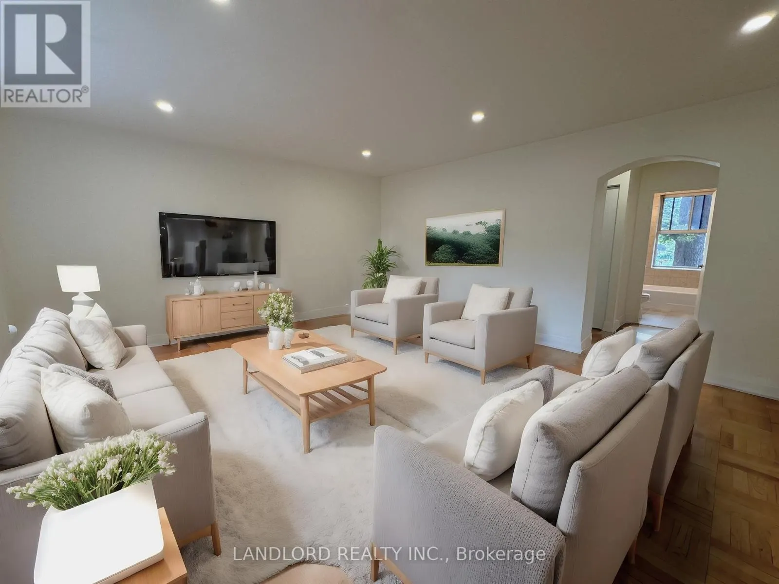 4 - 2696 LAKE SHORE BOULEVARD W
