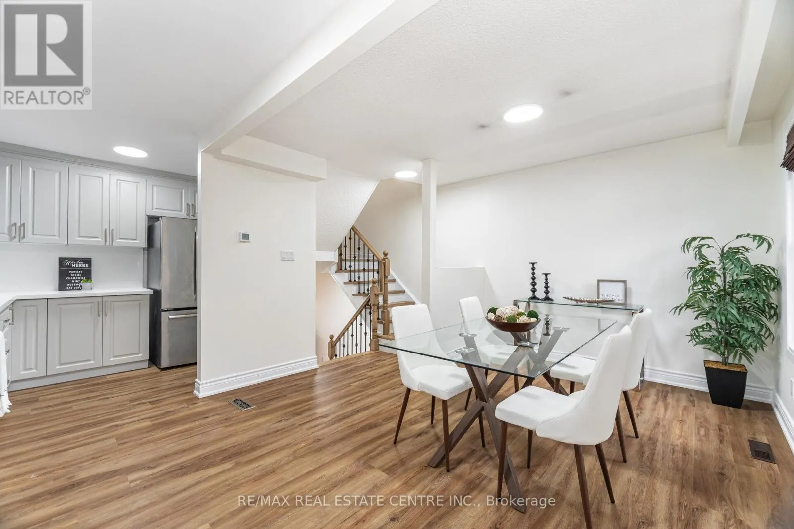 34 - 30 HESLOP ROAD