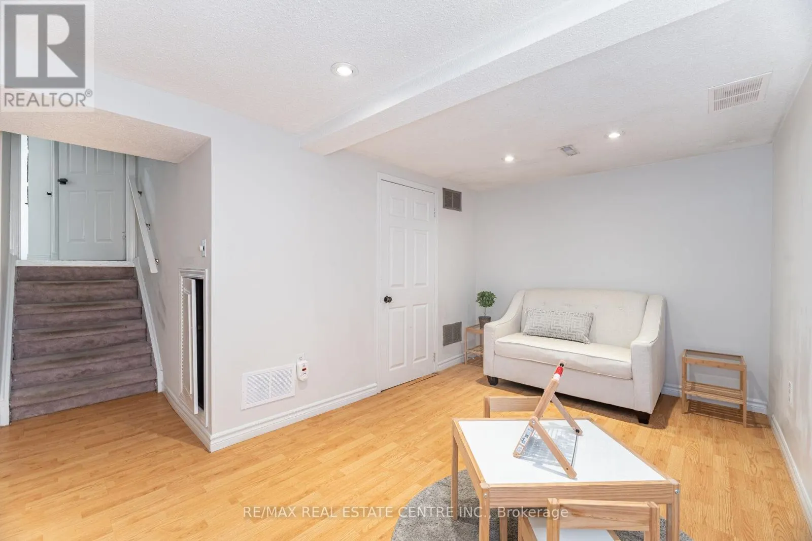 34 - 30 HESLOP ROAD