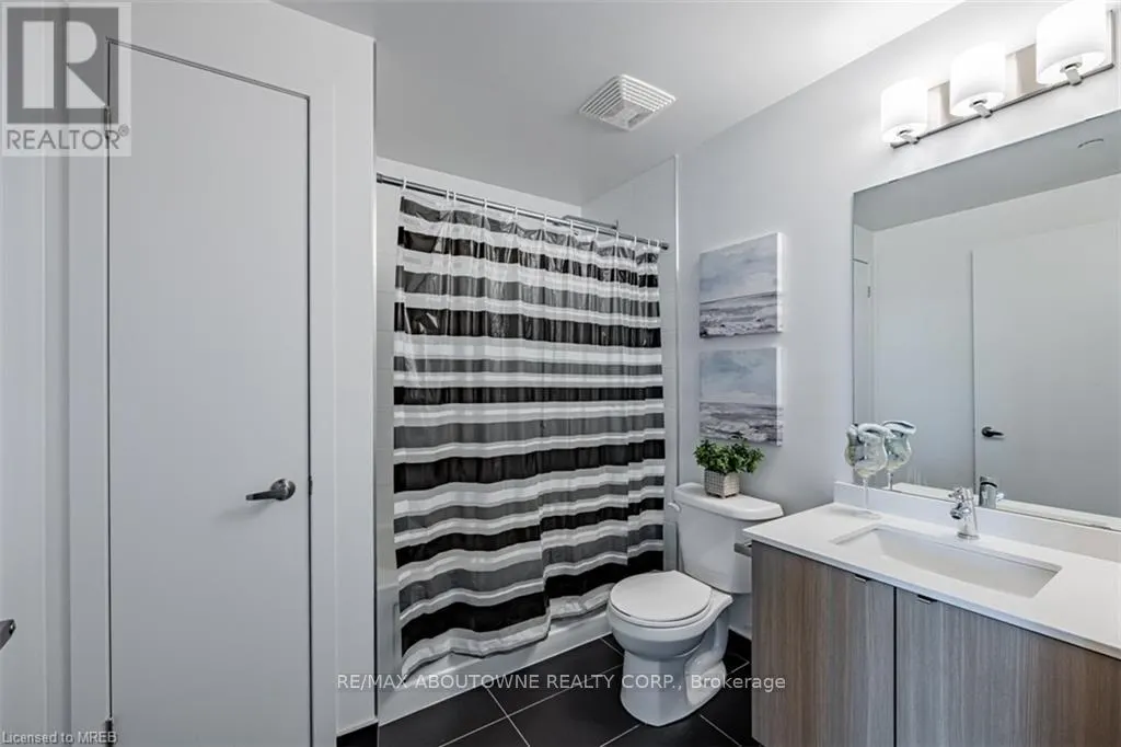 B416 - 5240 DUNDAS STREET