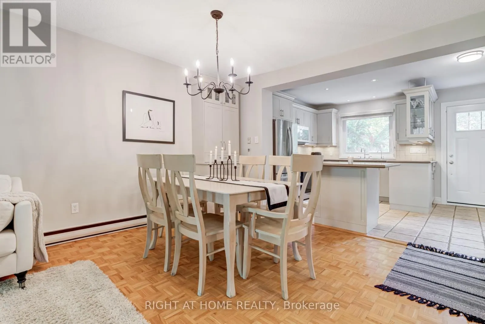 9 - 2067 MARINE DRIVE