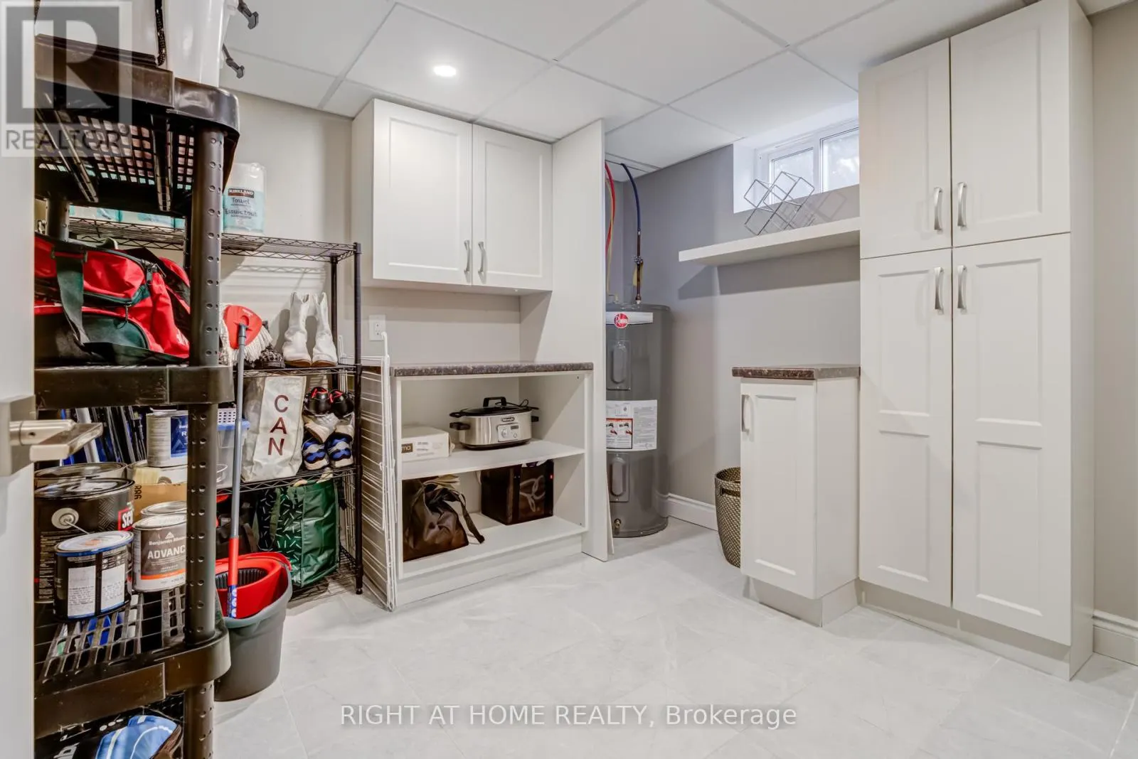 9 - 2067 MARINE DRIVE