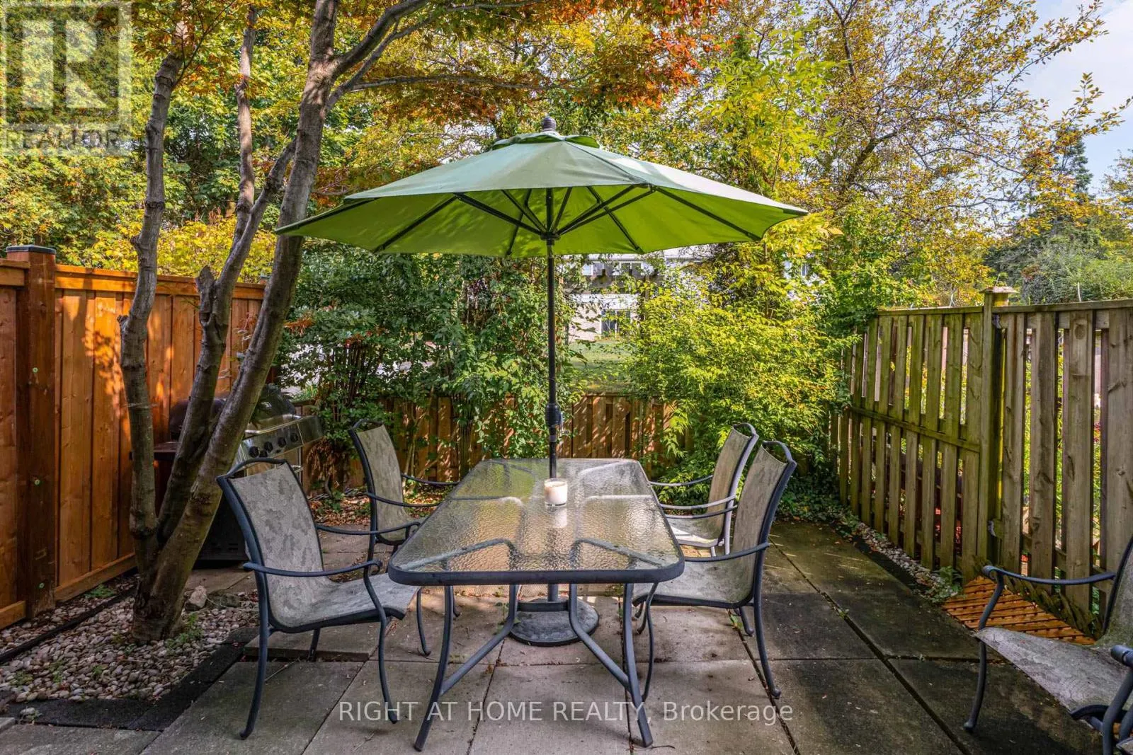 9 - 2067 MARINE DRIVE