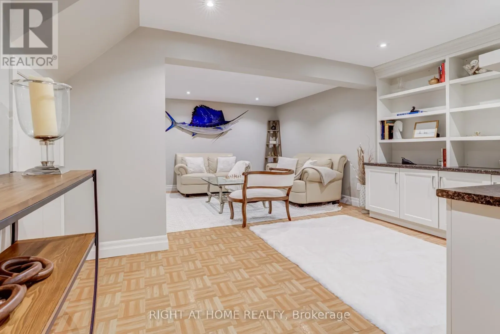 9 - 2067 MARINE DRIVE