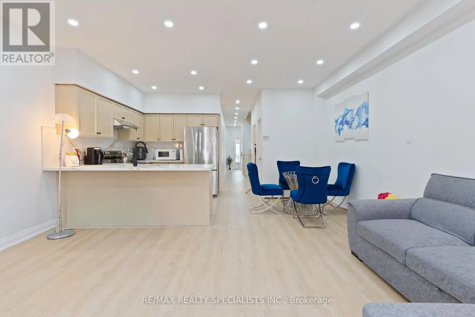 107 FRENCHPARK CIRCLE