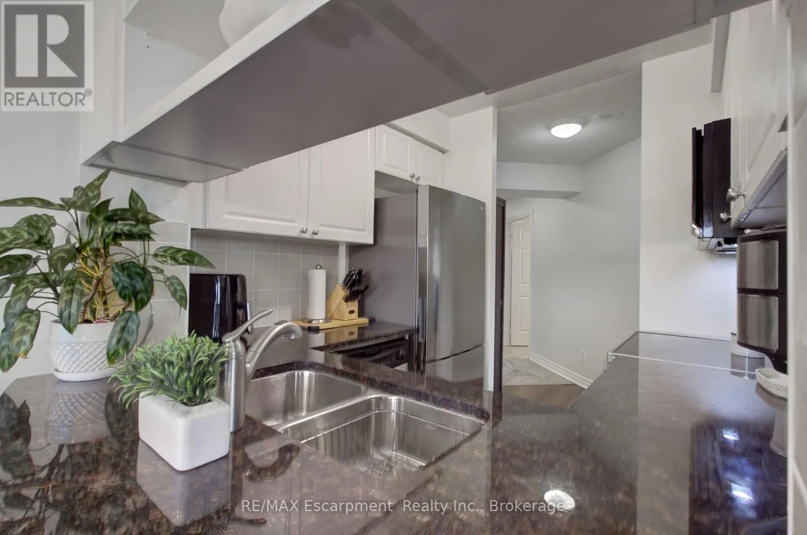 311 - 2325 CENTRAL PARK DRIVE, #311