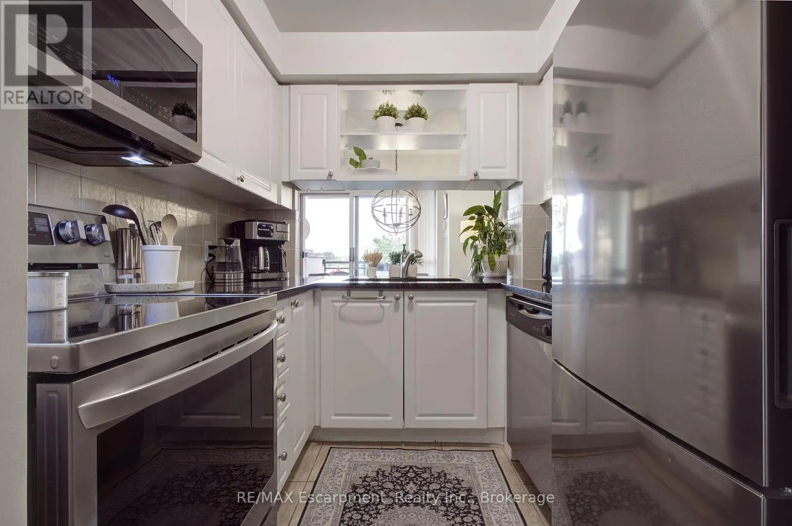 311 - 2325 CENTRAL PARK DRIVE, #311