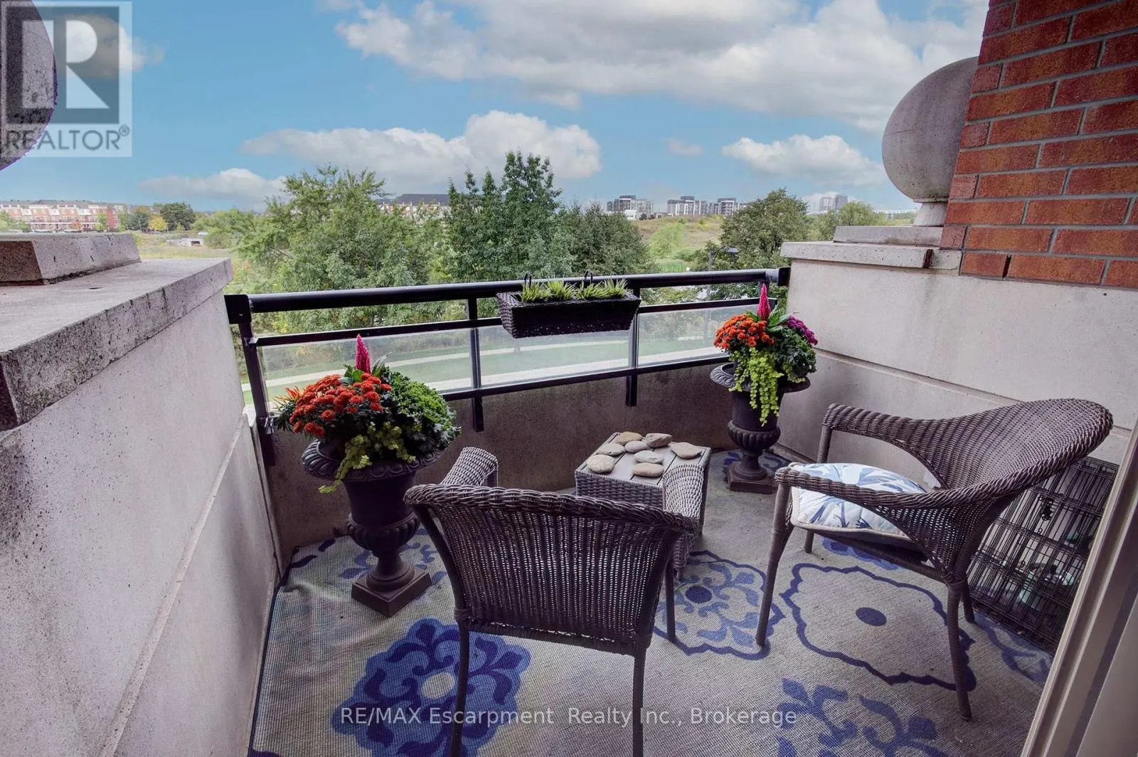 311 - 2325 CENTRAL PARK DRIVE, #311