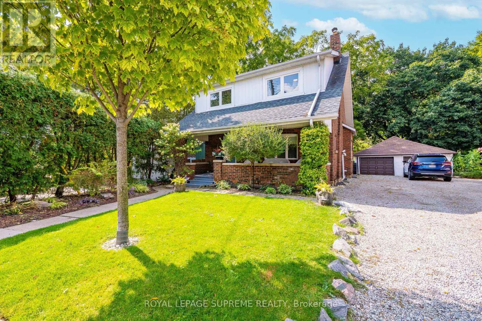 10 KING STREET CRESCENT