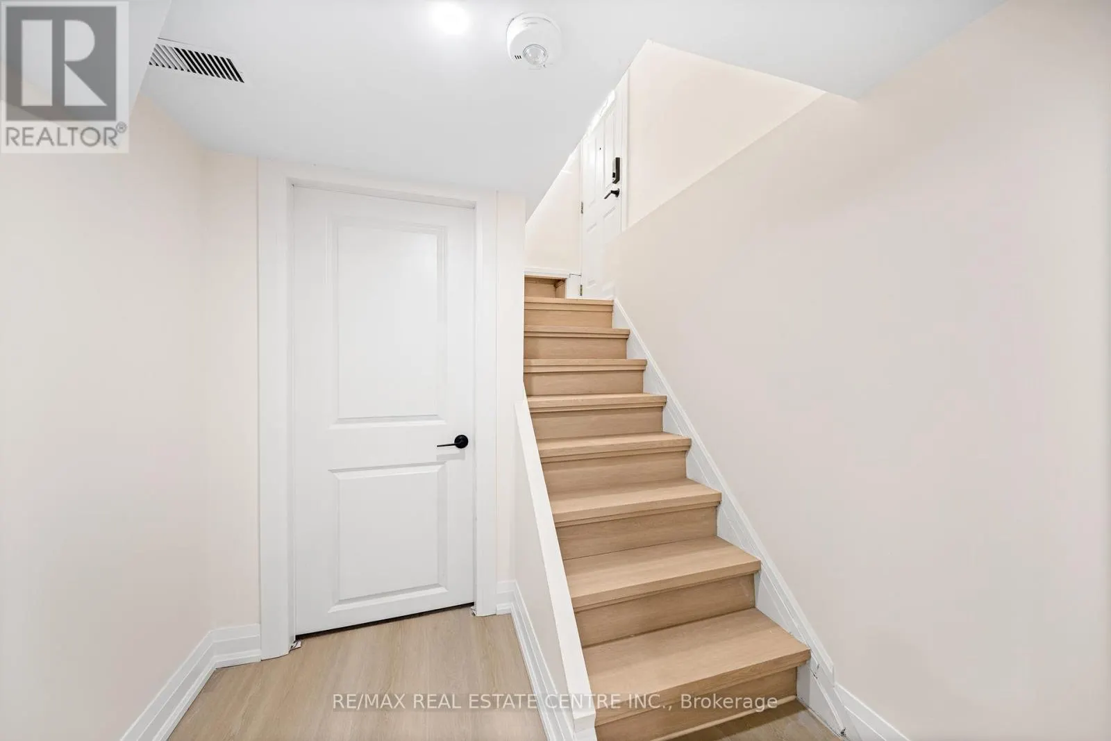 133 INGLEWOOD DRIVE