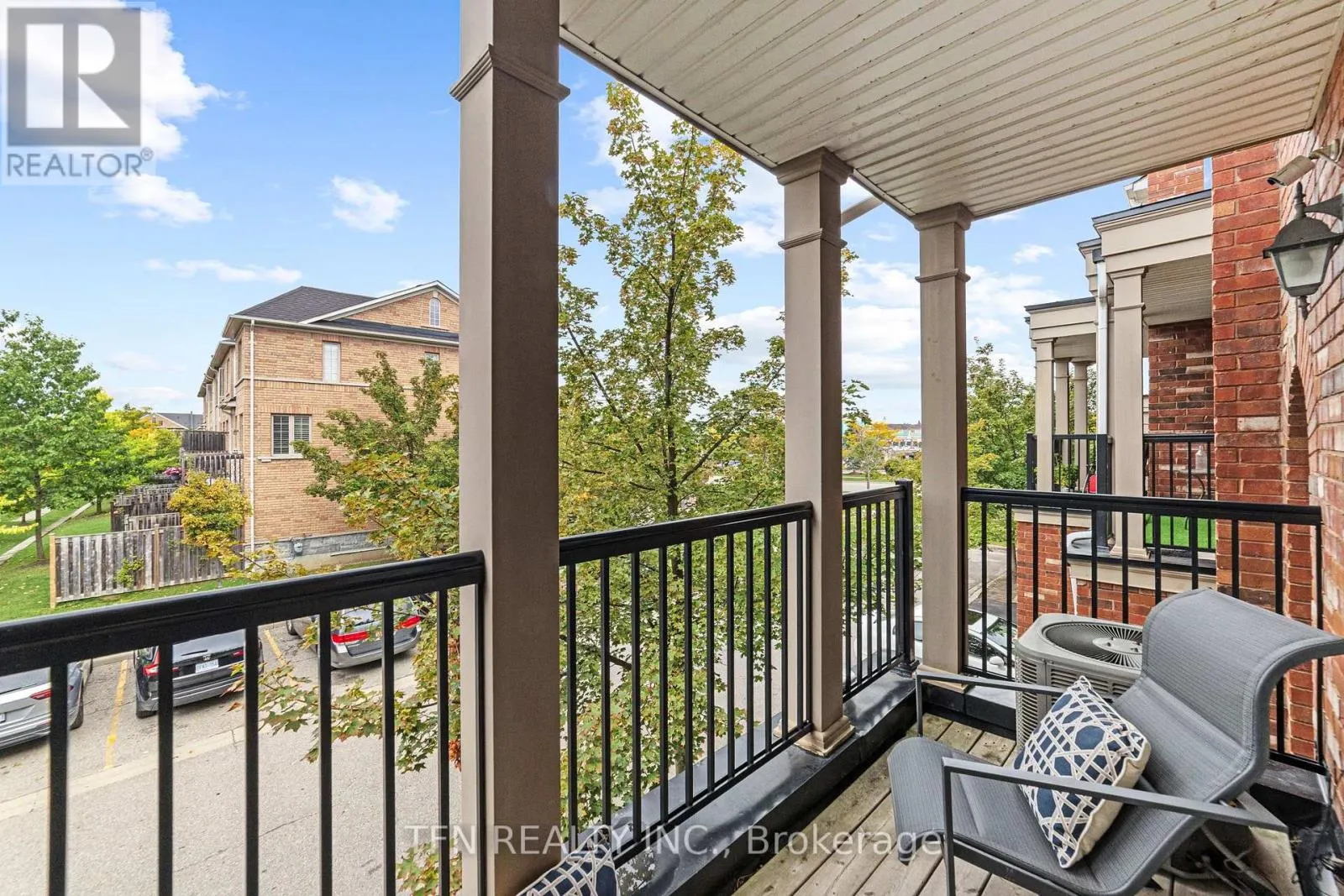 7166 TRIUMPH LANE