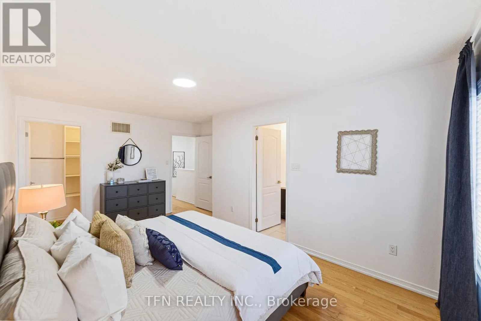 7166 TRIUMPH LANE