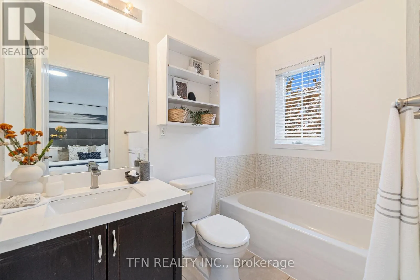 7166 TRIUMPH LANE