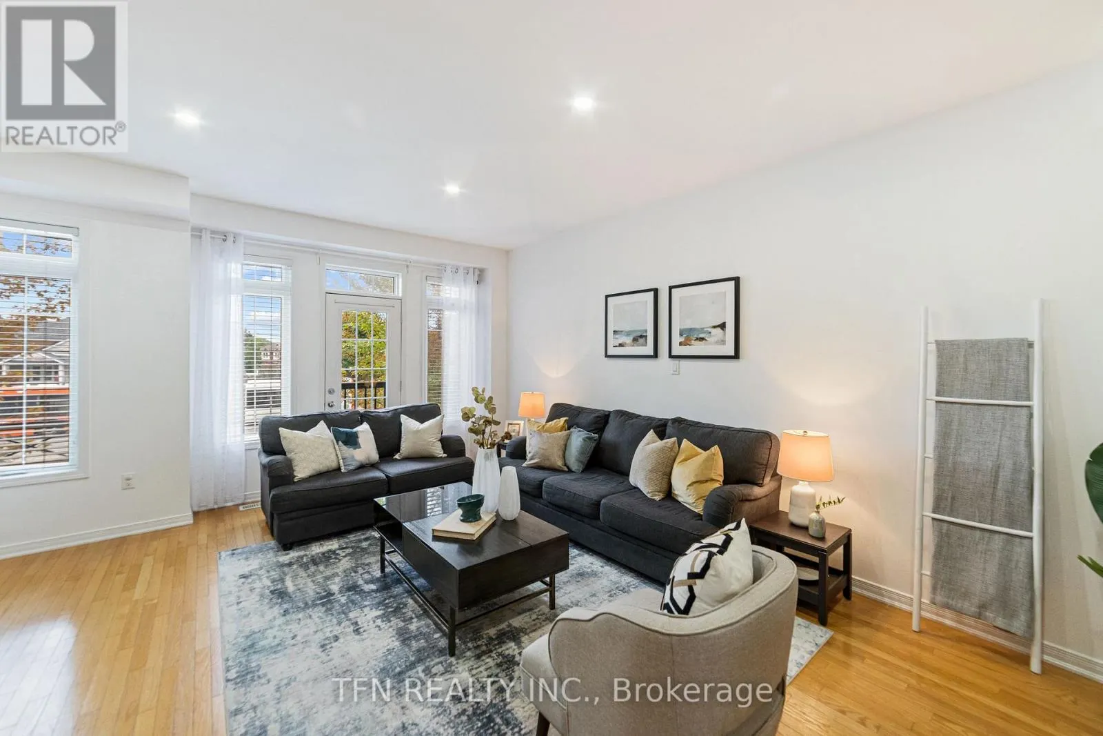 7166 TRIUMPH LANE
