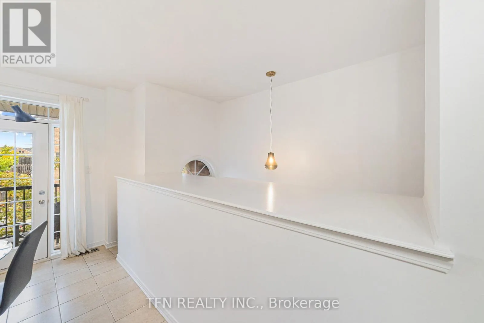 7166 TRIUMPH LANE