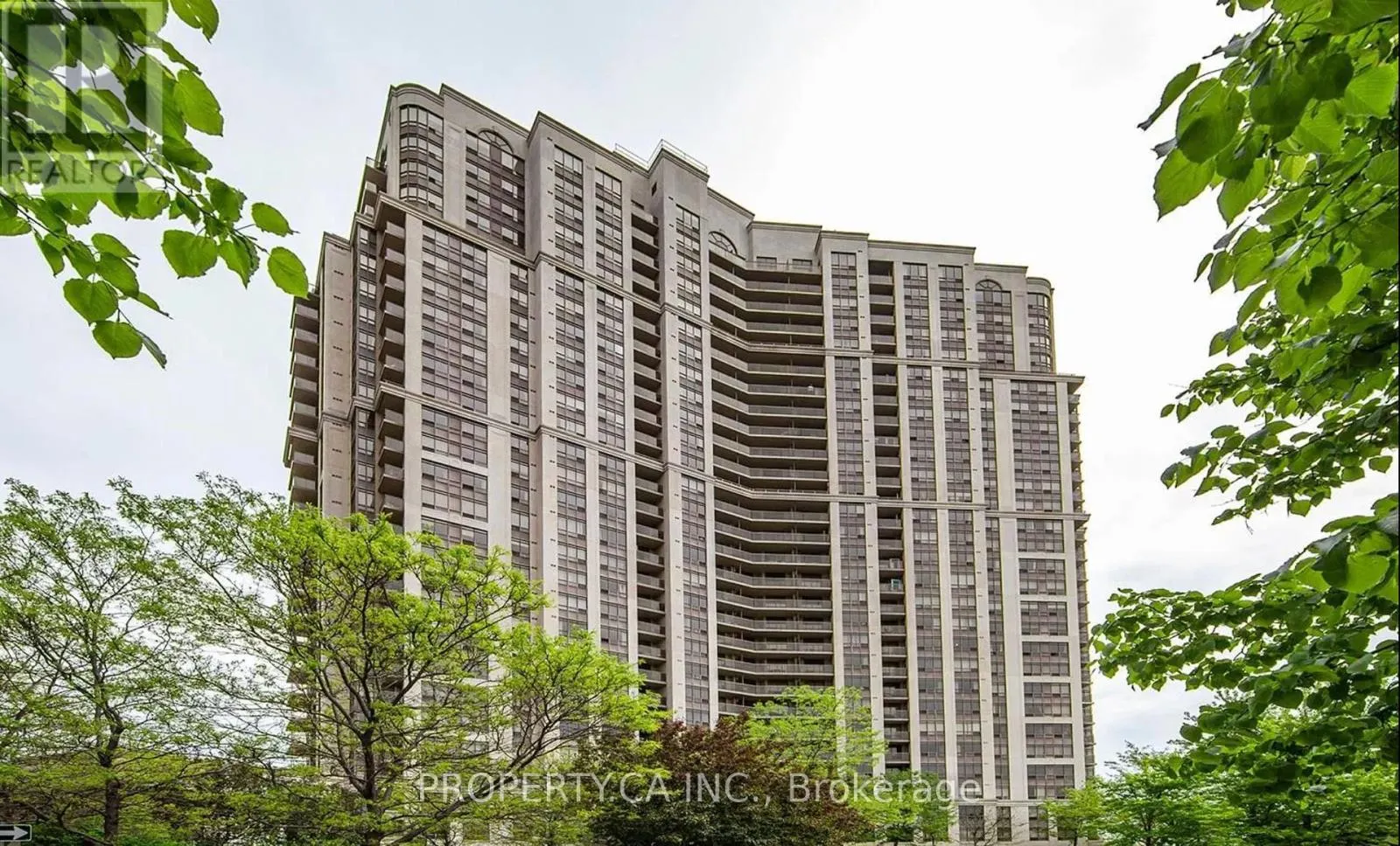 1925 - 700 HUMBERWOOD BOULEVARD