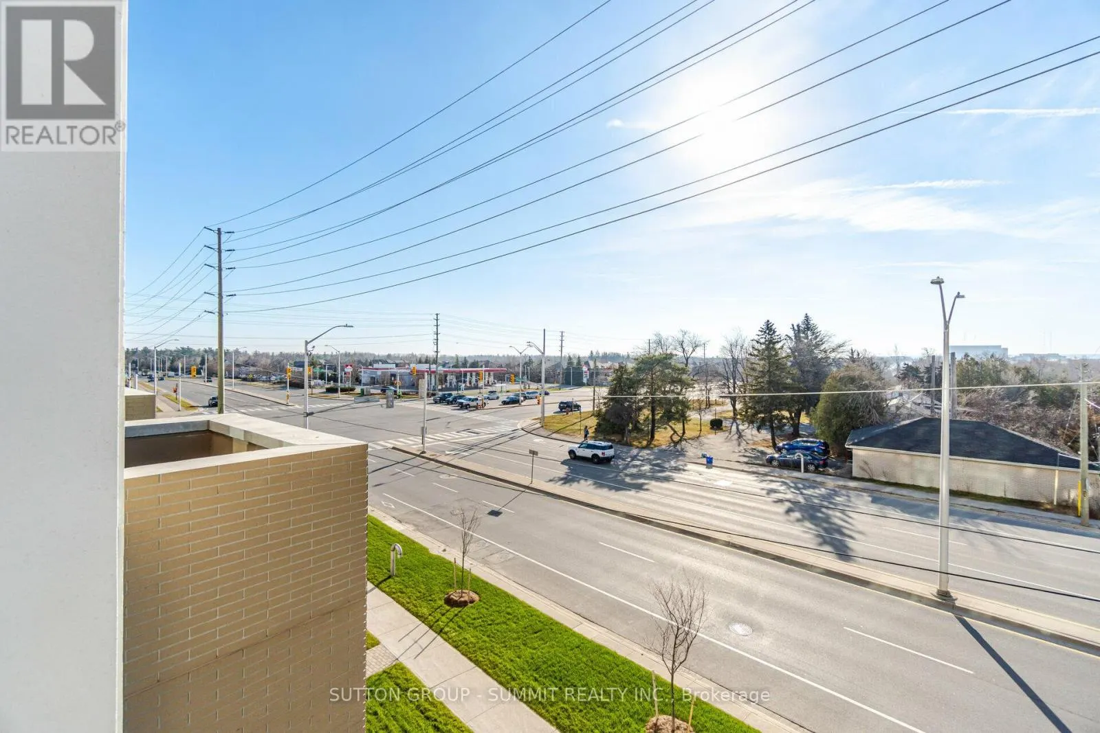 226 - 509 DUNDAS STREET W