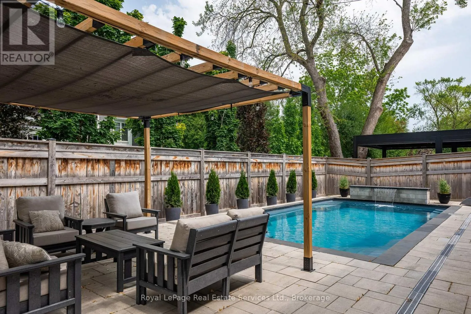 215 PRINCE GEORGE CRESCENT