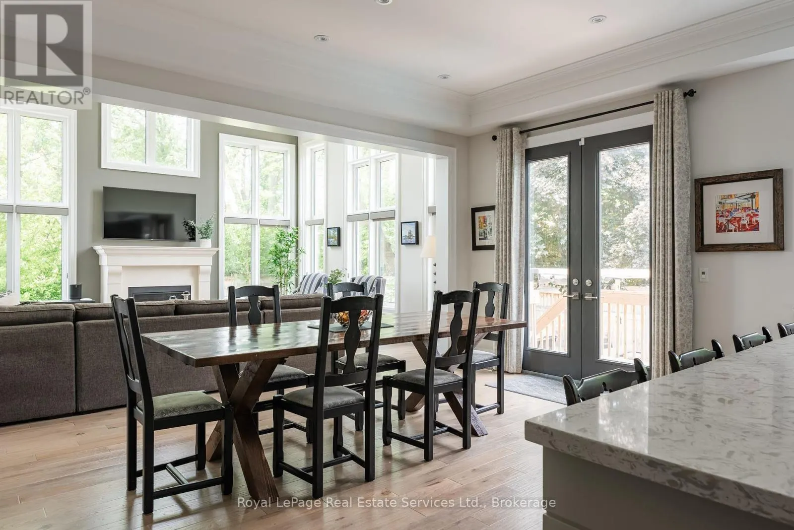215 PRINCE GEORGE CRESCENT
