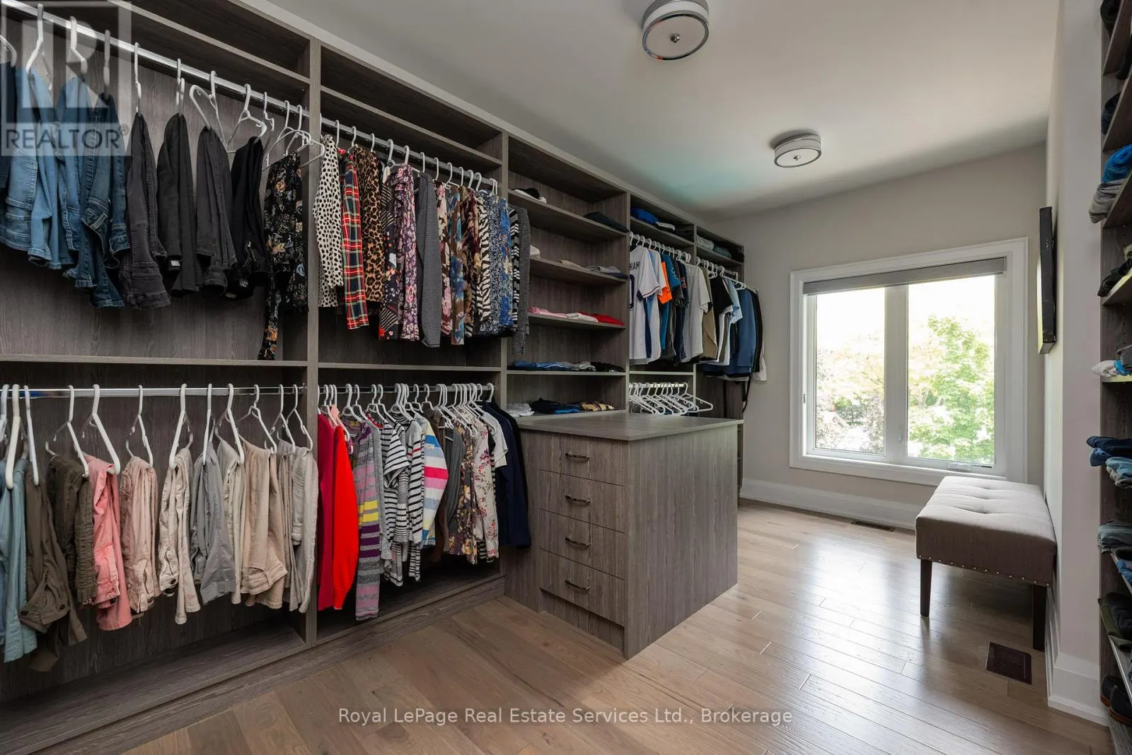 215 PRINCE GEORGE CRESCENT