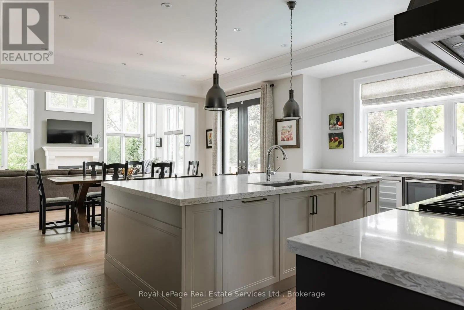 215 PRINCE GEORGE CRESCENT