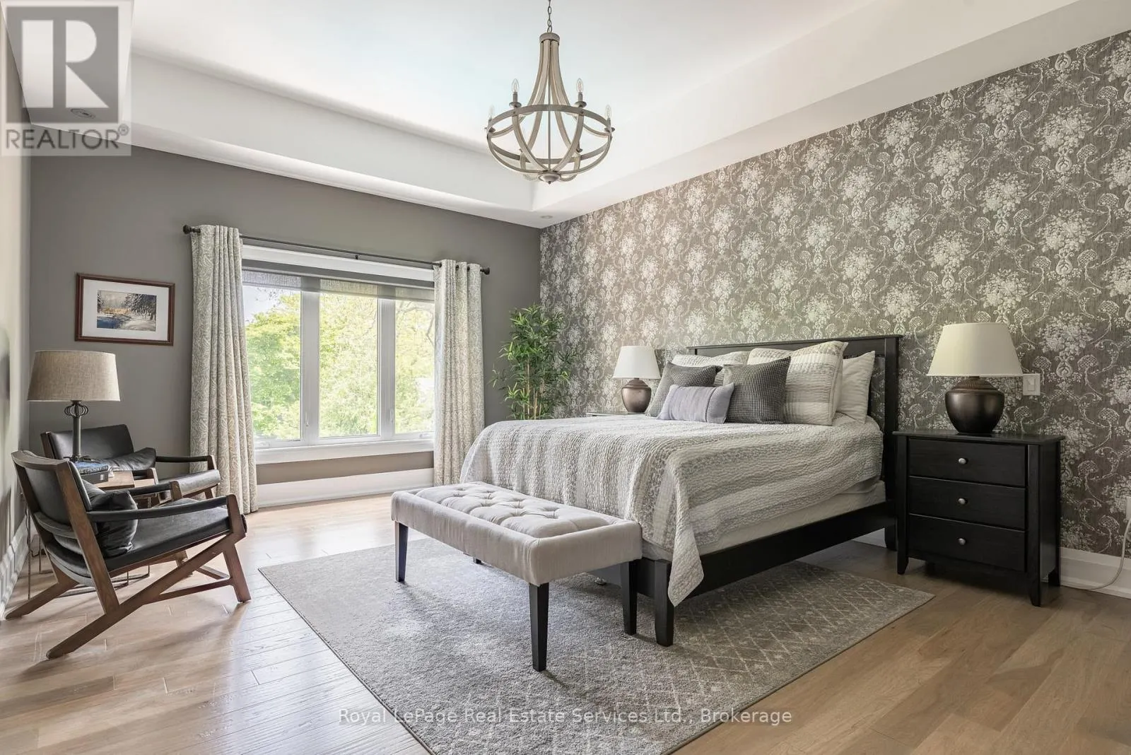 215 PRINCE GEORGE CRESCENT