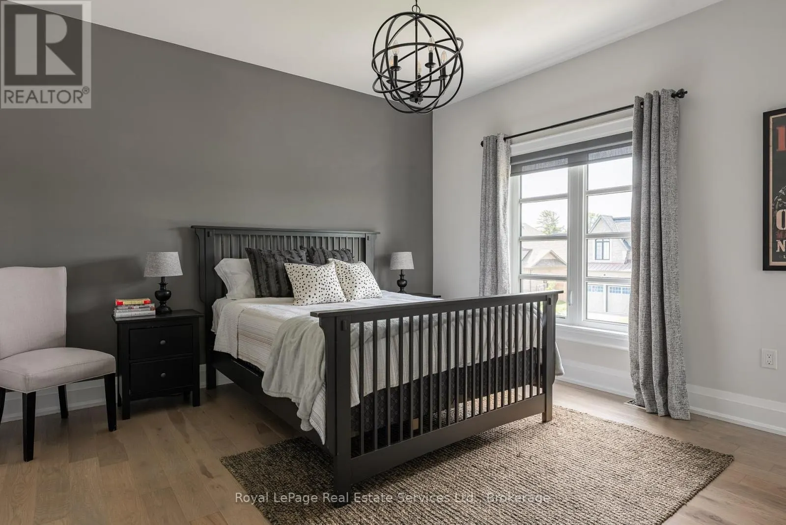 215 PRINCE GEORGE CRESCENT
