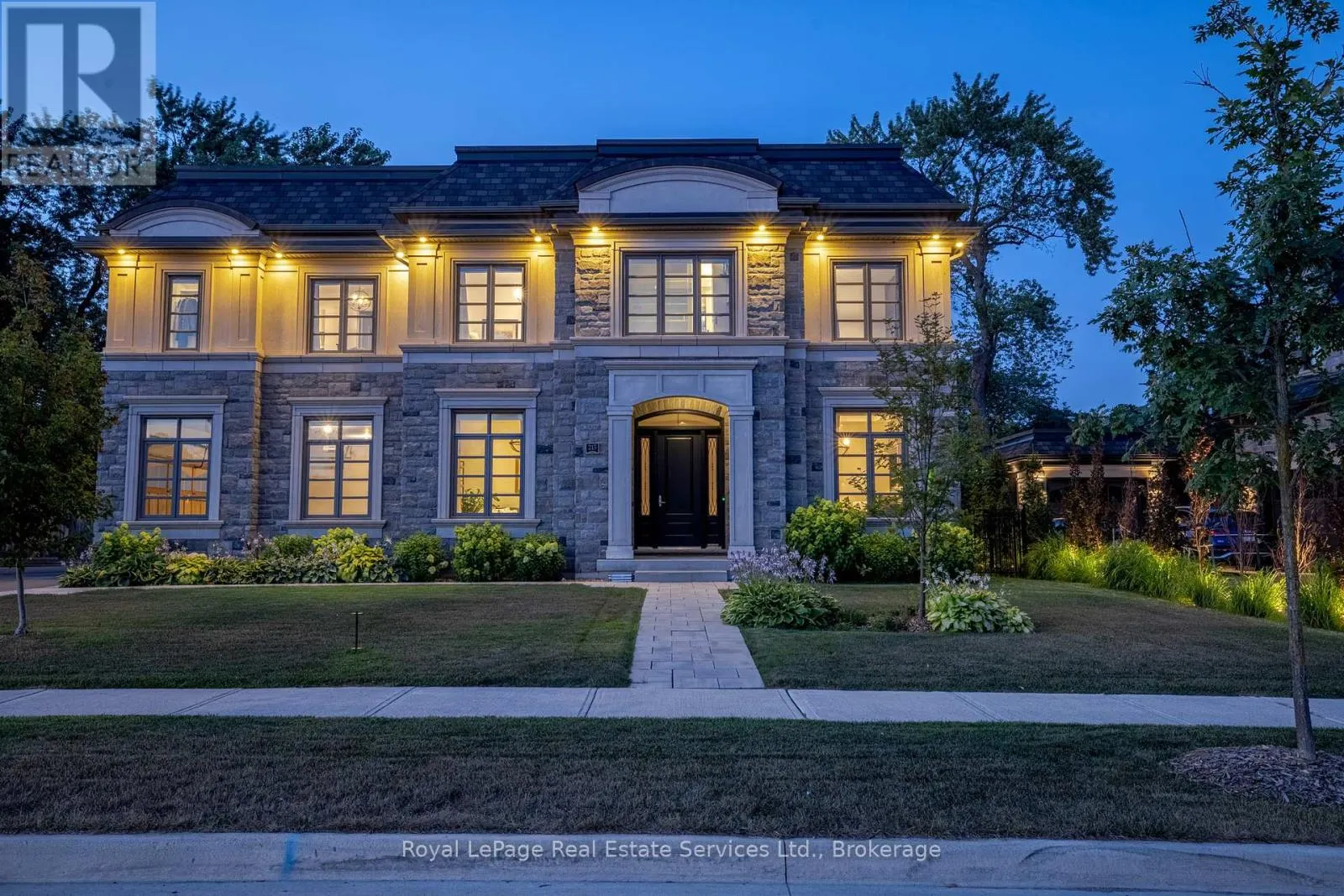 215 PRINCE GEORGE CRESCENT