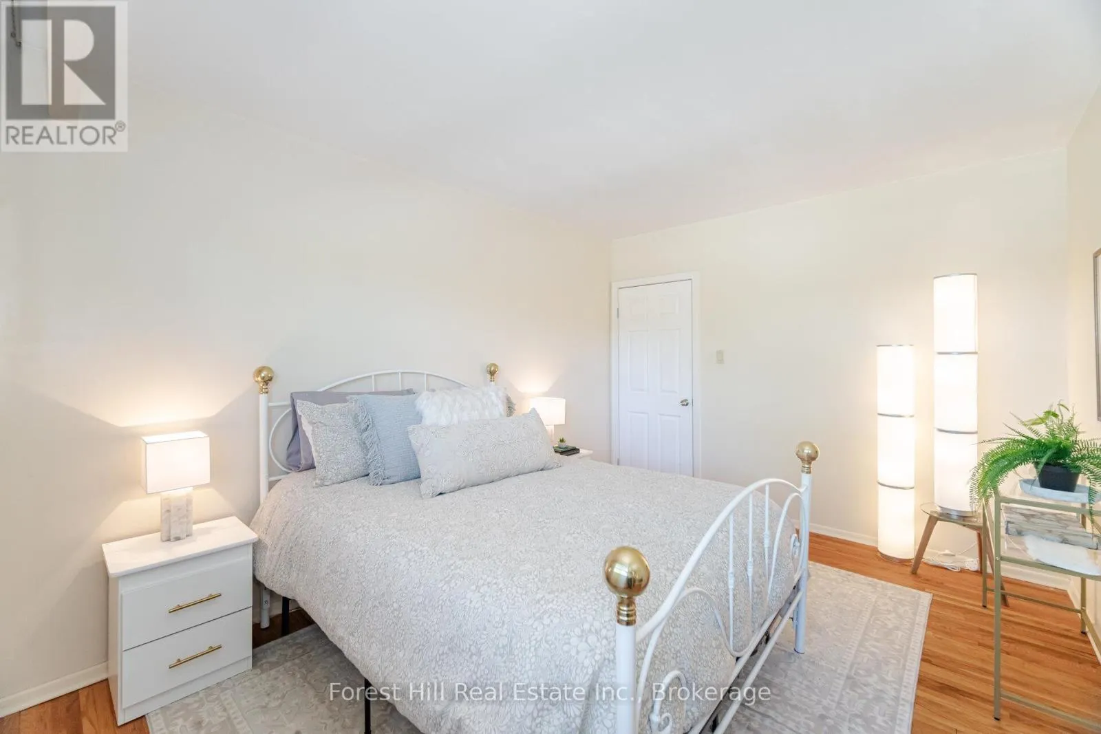 16 BETHWIN PLACE