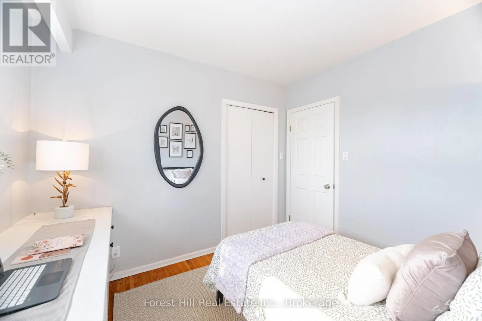 16 BETHWIN PLACE