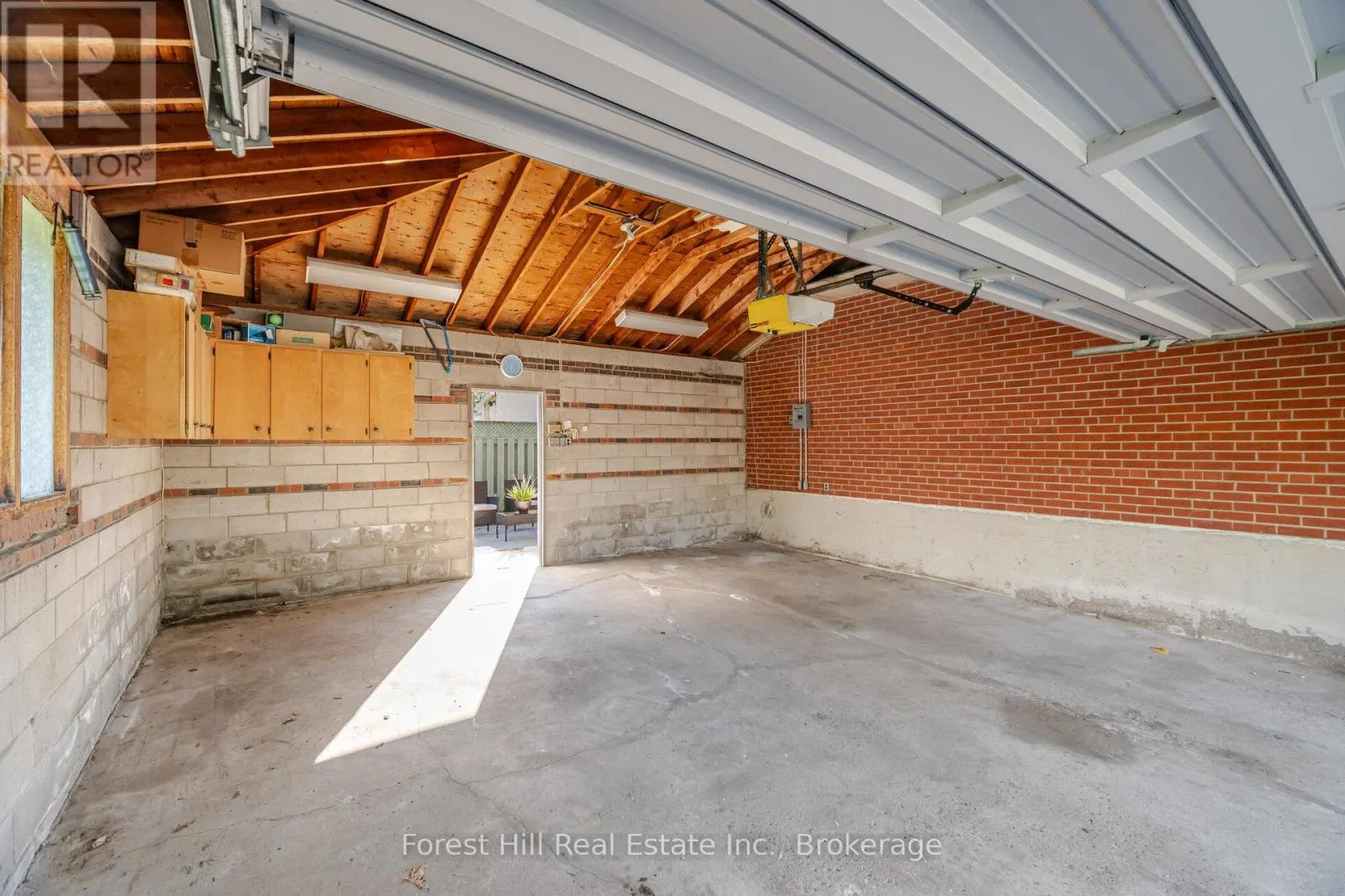16 BETHWIN PLACE
