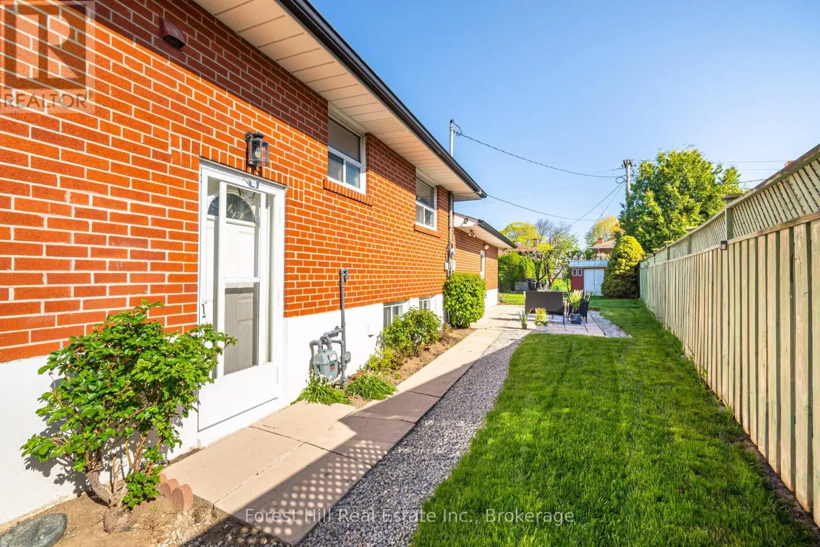 16 BETHWIN PLACE