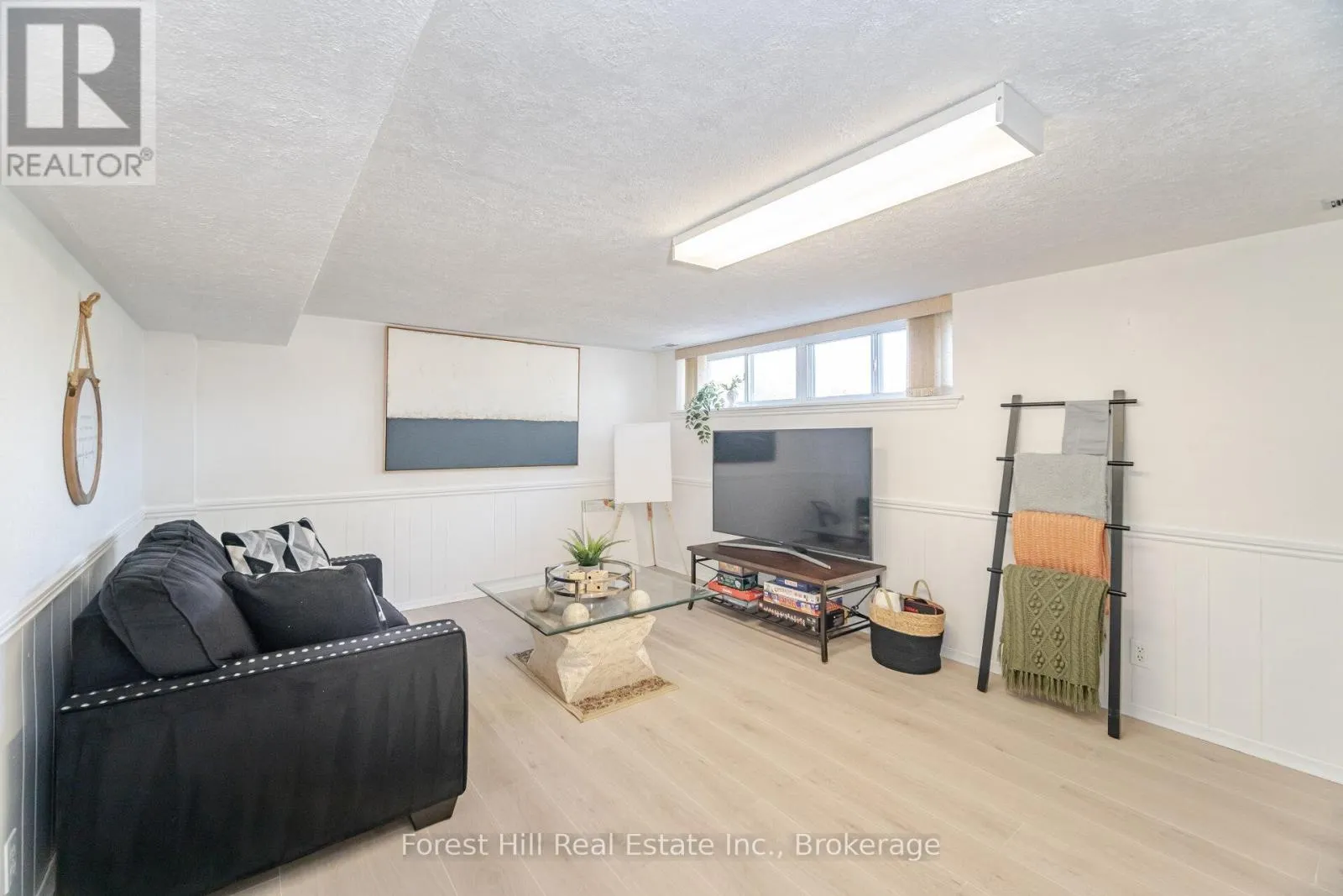 16 BETHWIN PLACE