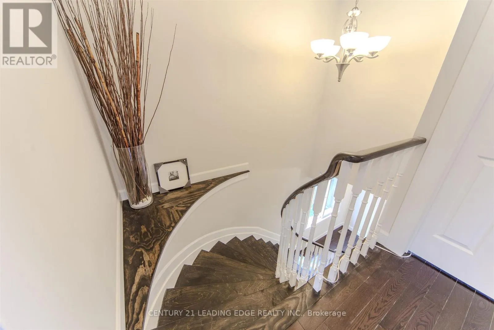 3356 DOVETAIL MEWS