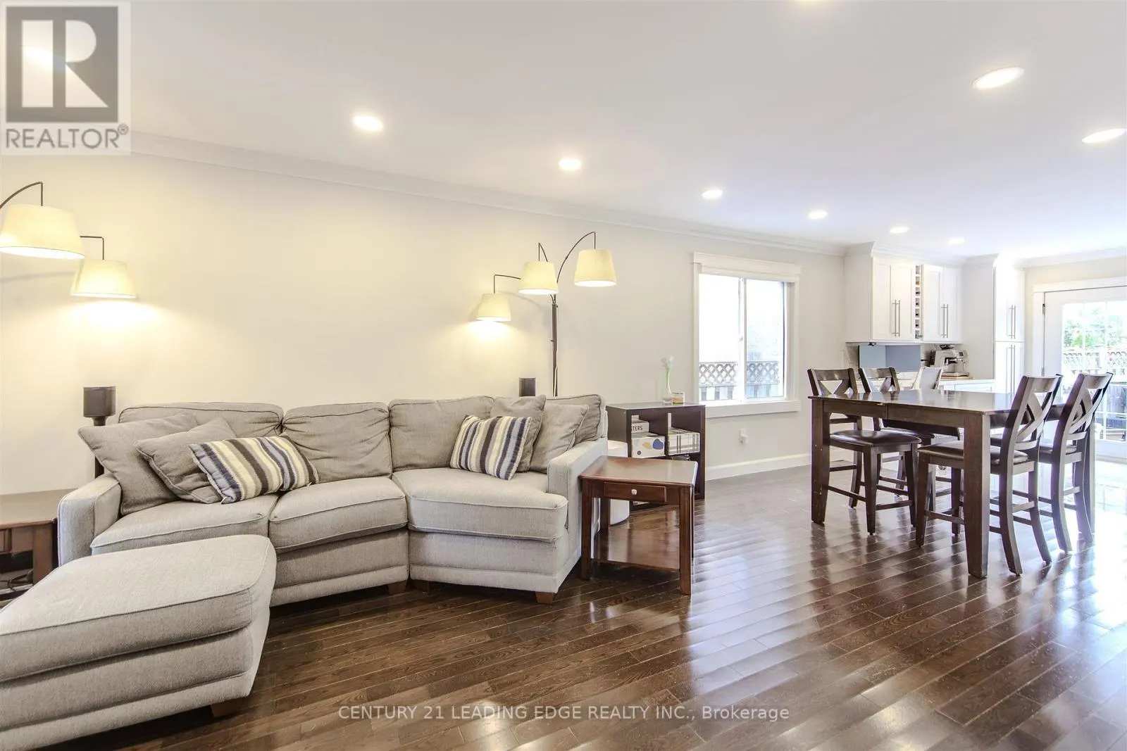 3356 DOVETAIL MEWS