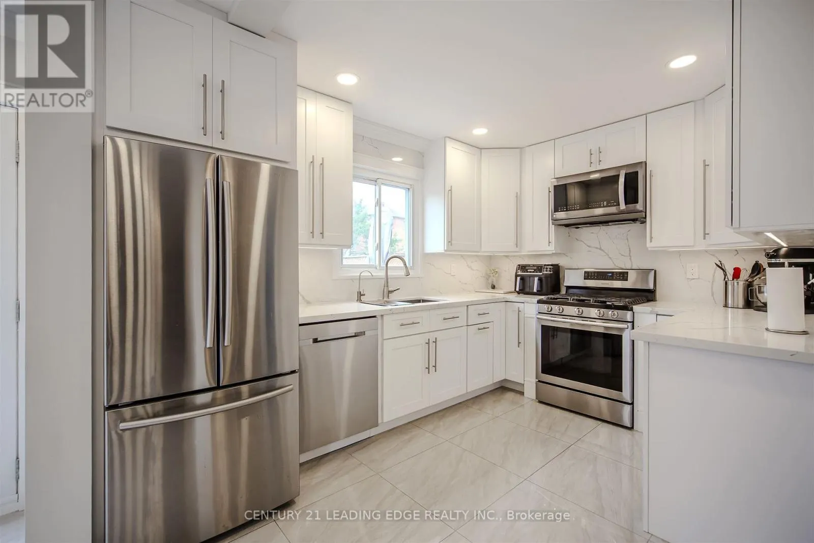 3356 DOVETAIL MEWS