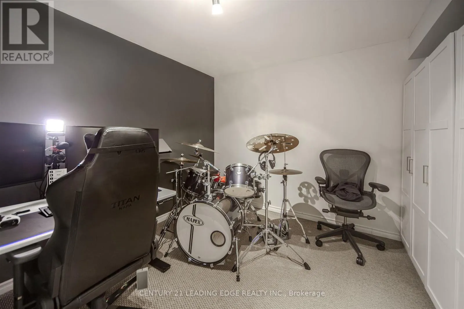 3356 DOVETAIL MEWS